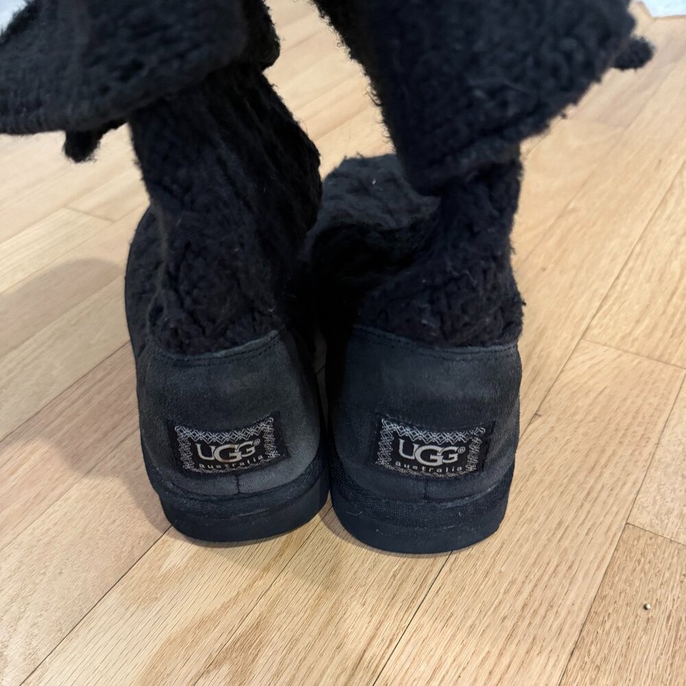 Black sweater ugg boots